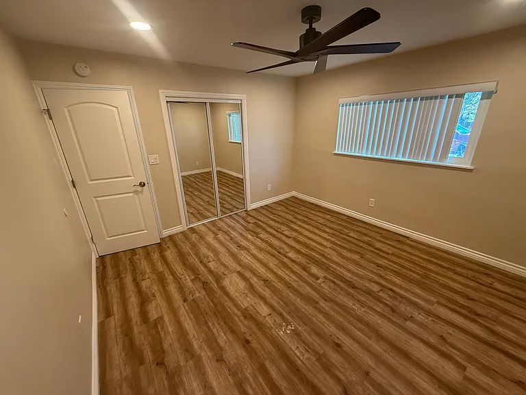 7661 Haldor Pl — Photo 4