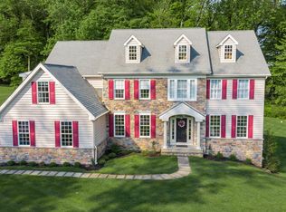 90 Autumn Woods Ln, Glen Mills, PA 19342