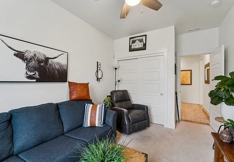 11691 W Quintale Dr — Photo 23