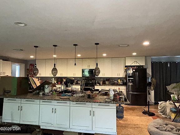 2nd image of 2065 Taylor Rd