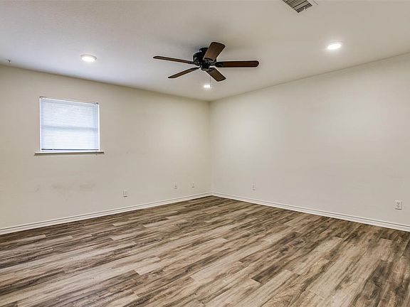 4th image of 124 Lakeland Dr