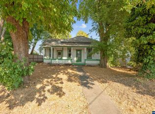 221 N 3rd St, Jefferson, OR 97352