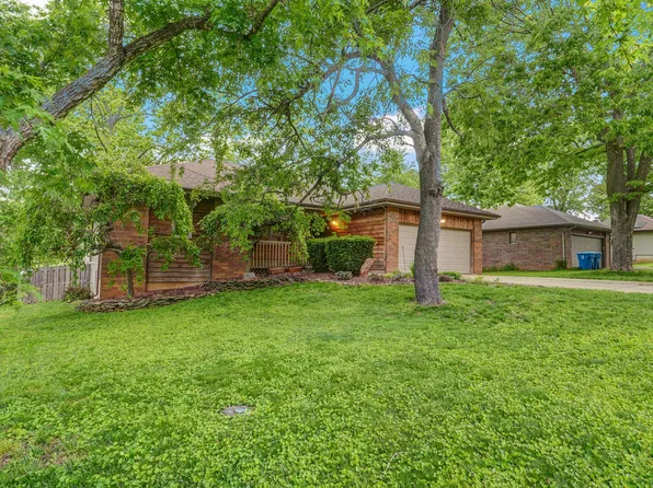 5849 S Morning Glory Lane, Battlefield, MO 65619