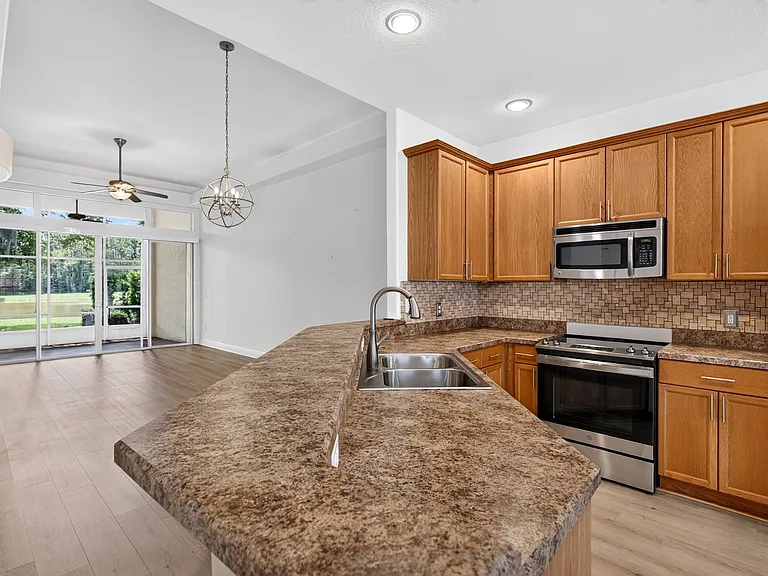 166 Sedona Cir — Photo 15