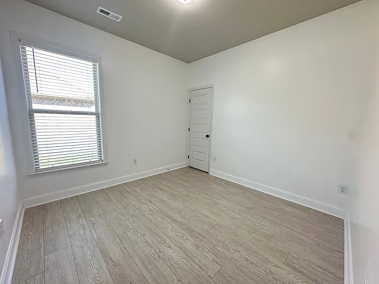 138 Gardencove Cir — Photo 22