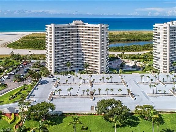 3rd image of 380 Seaview Ct APT 1012