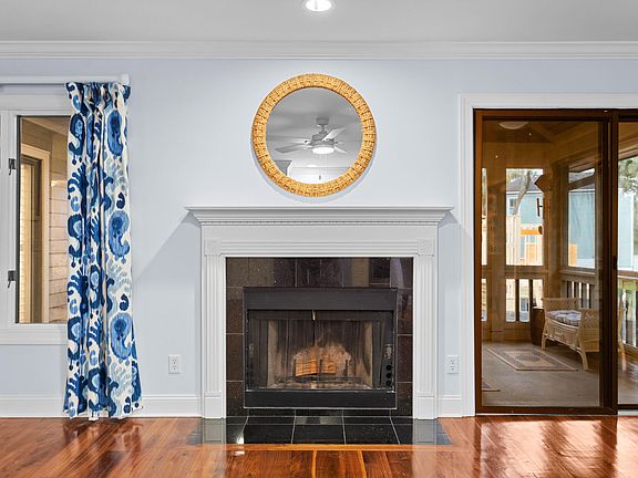 4th image of 2784 Hidden Oak Dr