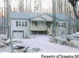 3279 Northgate Ct, Lake Ariel, PA 18436