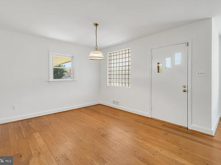 6514 Ivy Hill Dr — Photo 5