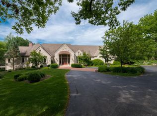 N8W33858 Forest Ridge Rd, Delafield, WI 53018