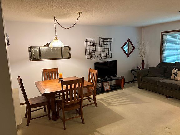 4th image of 2110 Ridge Dr APT 13