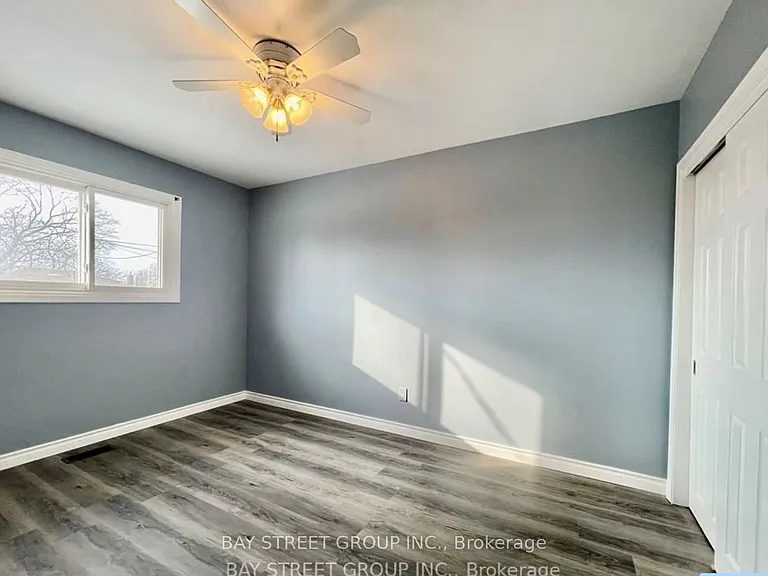 6852 Hagar Ave — Photo 9