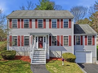 9 Photine Dr, Lowell, MA 01854