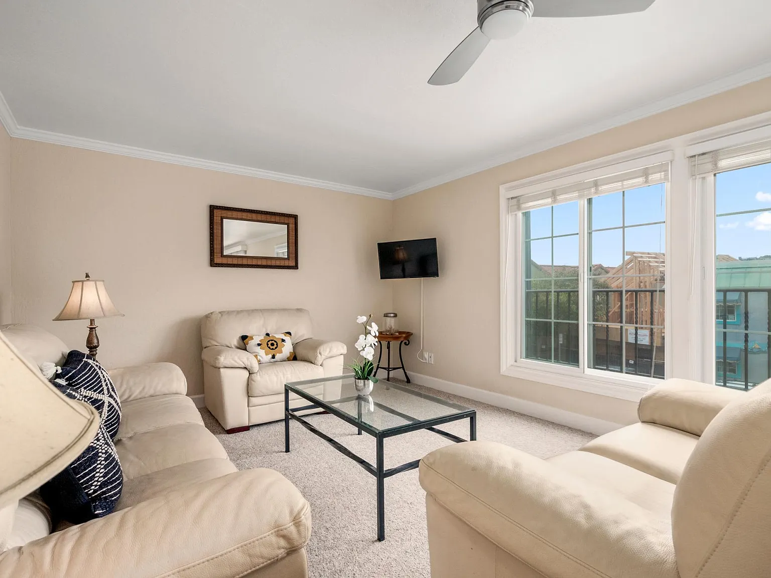 1 bed, 650 sqft, $2,800 — Photo 2