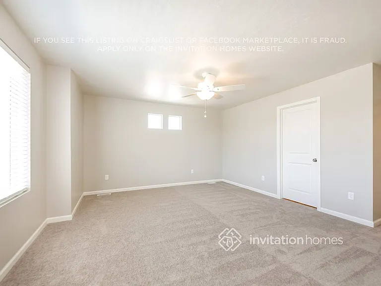 46 N Riverside Dr — Photo 9