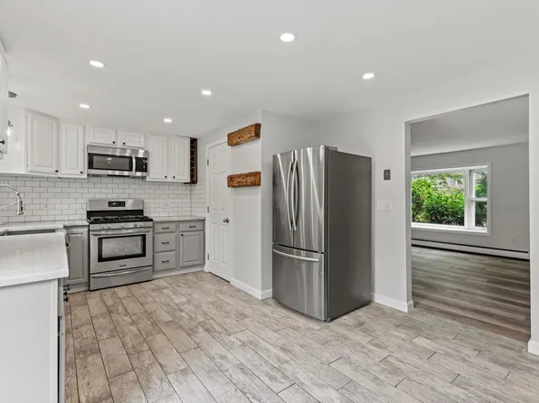 448 Brighton Avenue #106, Portland, ME 04102