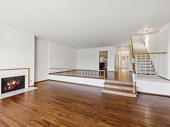 5th image of 88 Red Hill Cir