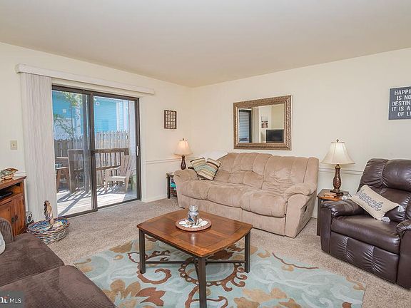 4th image of 101 123rd Jockey Beach Club St #126