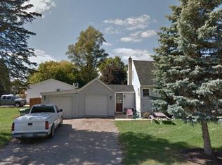 257 6th St, Cedar Springs, MI 49319