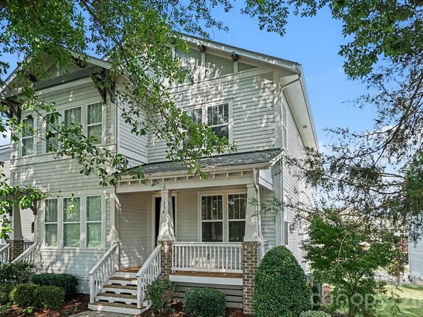 734 Waterscape Ct, Rock Hill, SC 29730