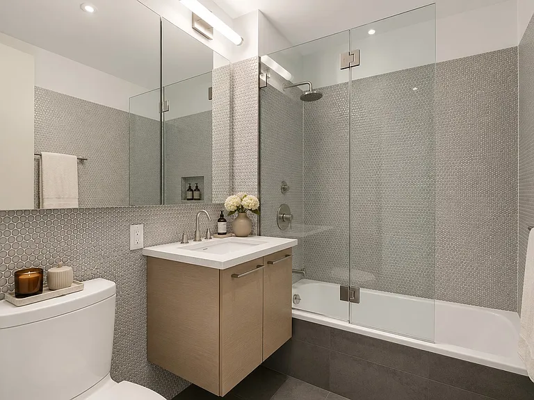 210 W 96th St #7 — Photo 10