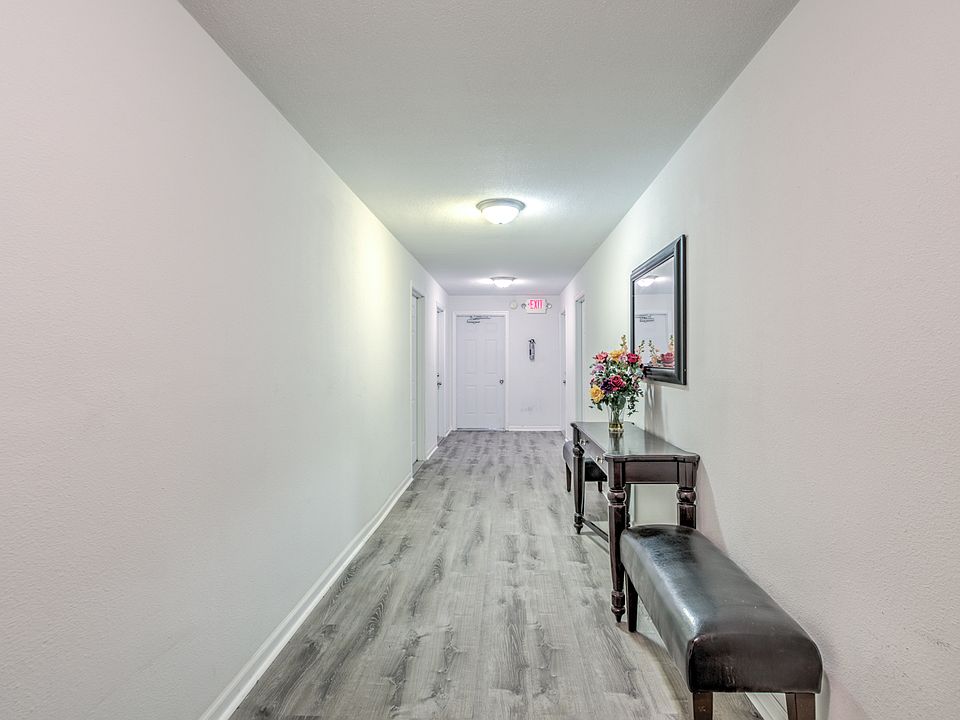 1st image of 3850 Park Ave APT 2