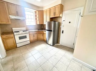 21-73 45th St #B, Astoria, NY 11105
