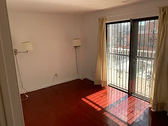 Rented by Kinyu Realty