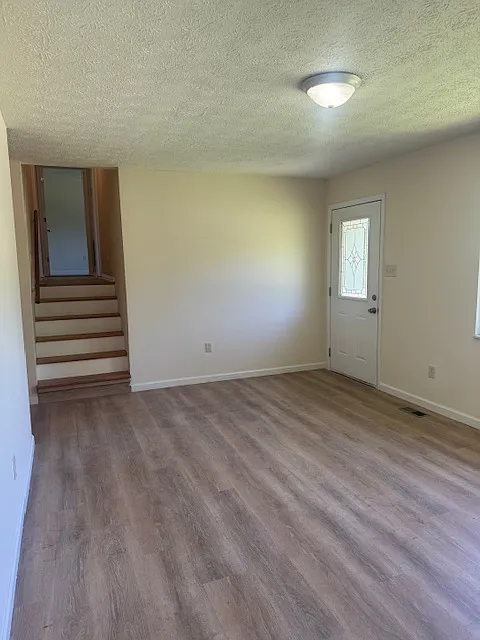 2333 Roundtree Rd — Photo 4