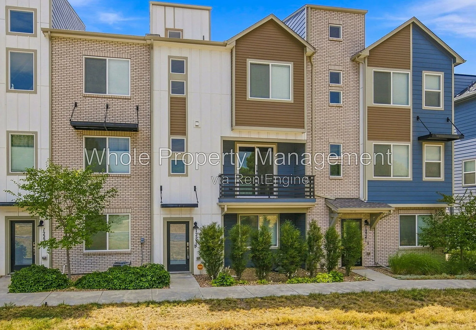 4 bed, 3.5 bath, 1981 sqft, $3,945 — Photo 1