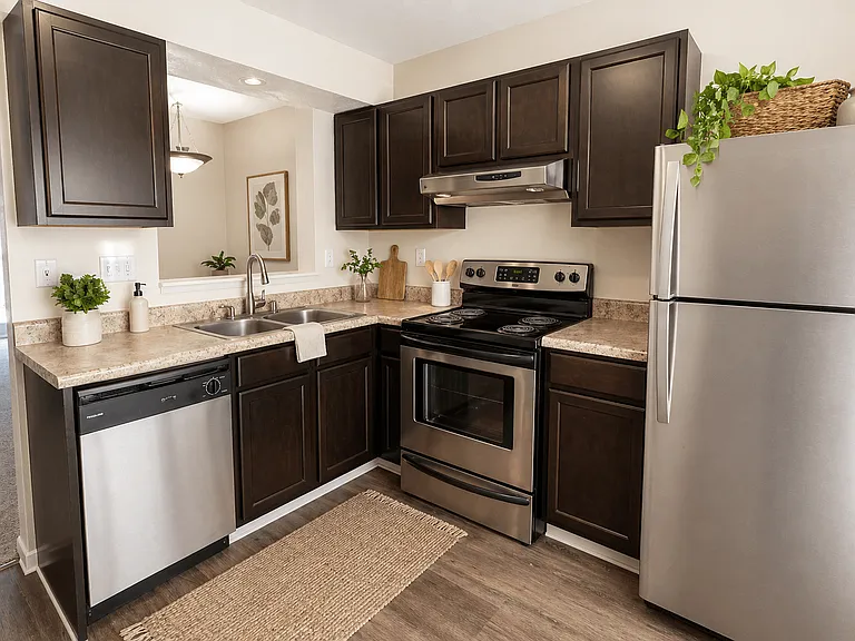 Meadow View Apartments and Townhomes — Photo 2