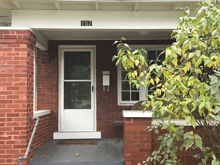157 E Como Ave — Photo 3
