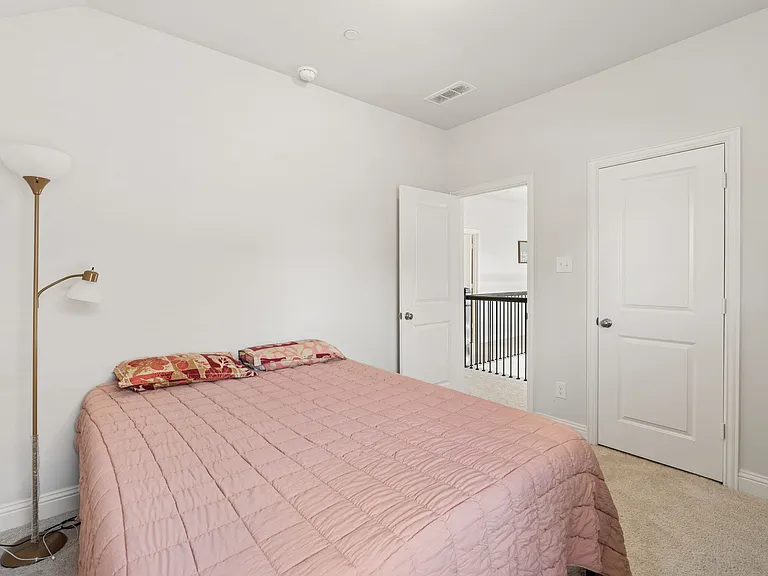 201 Tortugas Dr — Photo 24