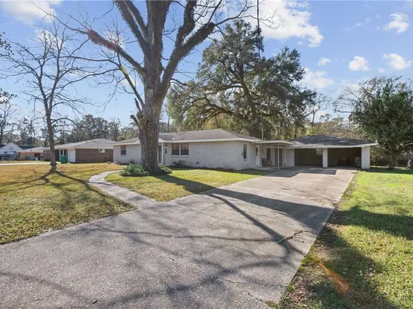 319 Villa Oaks Dr, Saraland, AL 36571