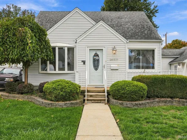 24819 Laetham Ave, Eastpointe, MI 48021