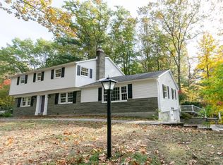 1 Sevilla Dr, Clifton Park, NY 12065