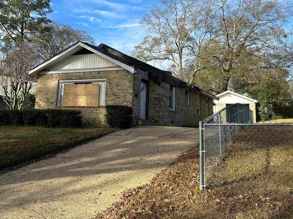 914 W Cedar St, El Dorado, AR 71730