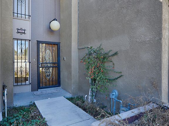 3rd image of 6824 Los Trechos Ct NE