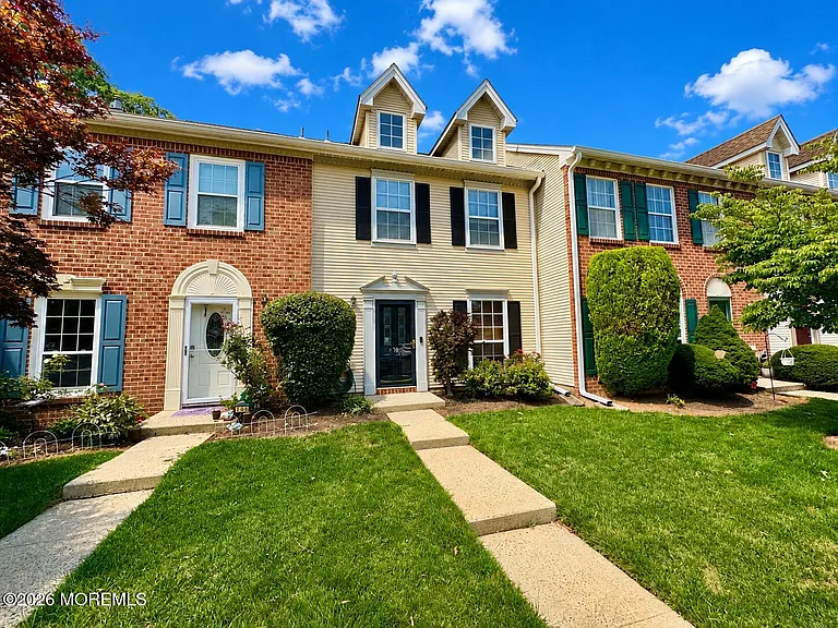 207 Lindsey Ct — Photo 12