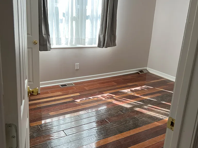 4261 Blair Ave — Photo 8