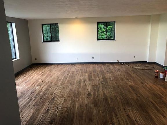 Living room - New Picture! - New floor and painted