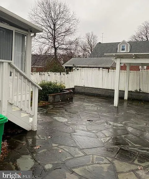 2204 Gaylord Dr — Photo 3
