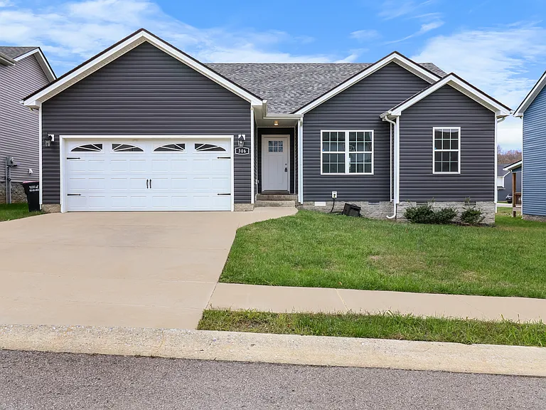 306 Lugano Ln — Photo 1