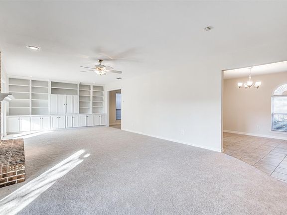 4th image of 15644 Regal Hill Cir