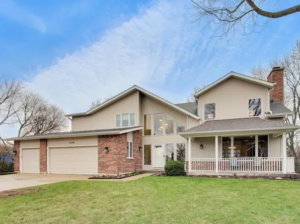 1604 Pleasant Ct, Libertyville, IL 60048