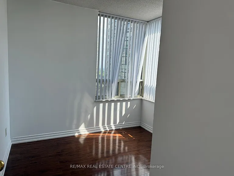 265 Enfield Pl #1403 — Photo 30