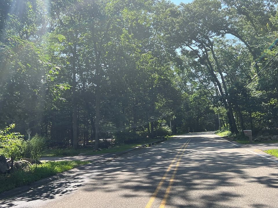 116 West St, Medway, MA 02053 Zillow