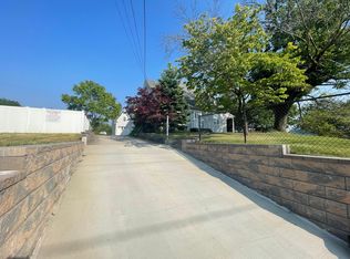 9 Riverview Ave, Piscataway, NJ 08854