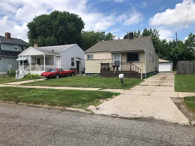 33 W Fairmount Ave photo 1