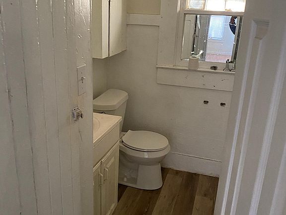 3rd image of 2621 W Blount St